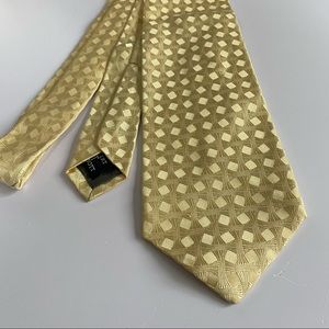 Robert Talbott Cream Tie, Hand Sewn in Finest Silk in USA 🇺🇸